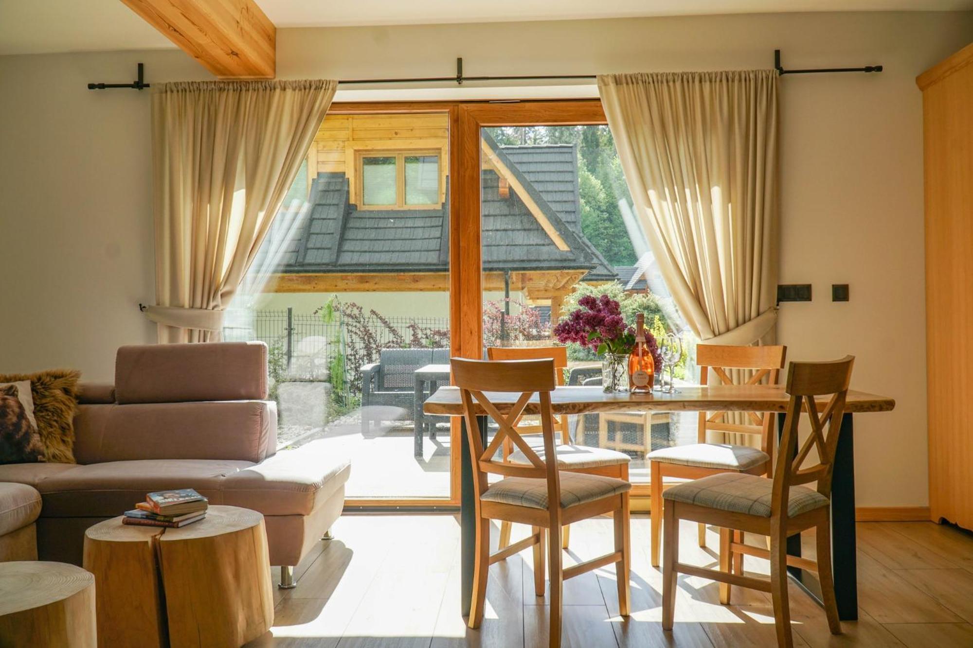 Гостевой дом Babcia Goralka House Буковина-Татшаньска Экстерьер фото